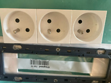 Prise triple 16A précâblée