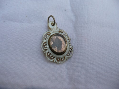 Médaille ancienne nacre à - médaille,