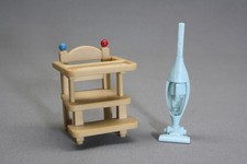 SYLVANIAN FAMILIES VINTAGE CHAISE BEBE (EPOCH 1987) et ASPIRATEUR BALAI