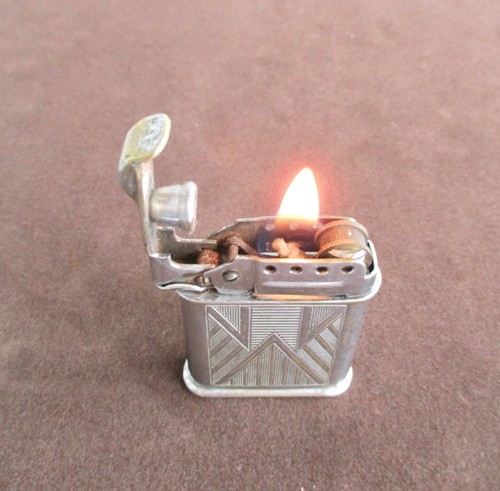 Briquet essence art déco - briquet,