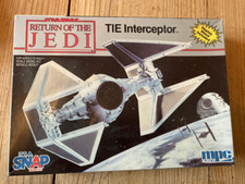 MPC Ertl 8931 Star Wars ROTJ TIE Interceptor maquette
