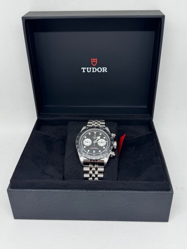 Tudor black bay - chrono, 41mm