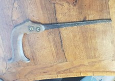 Ancienne petite scie à bois