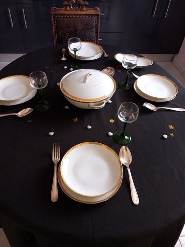 Fond service porcelaine - de,