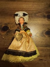 Poupée française Le Minor