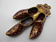 VASE MURAL PIQUE FLEURS BOUQUETIÈRE AUX SABOTS FAÏENCE A IDENTIFIER TOURS ?