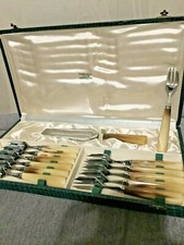 service à gâteaux en inox