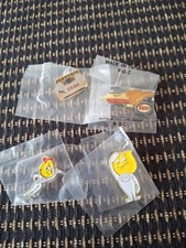 Lot De 4 Pin's Neufs