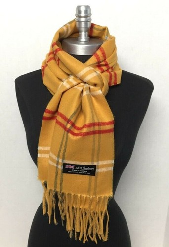 Echarpe fond jaune safran