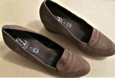 * SARAH ZANKA * CHAUSSURES DAIM BEIGE * TALON COMPENSE * 38 * NEUF