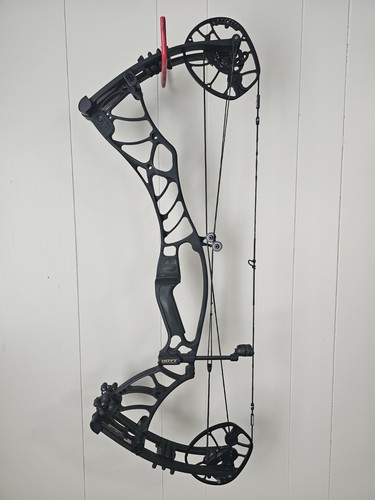 Hoyt helix compound bow - helix,
