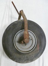 ROUE TRAIN ATTERRISSAGE AVION US AERONAVALE MARINE FRANCE PNEU DUNLOP AERO