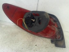 Feu arriere principal droit