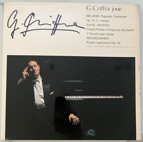 G.Cziffra joue…