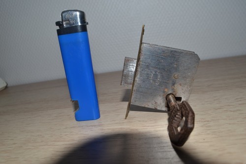 Ancienne serrure fer laiton - serrure, et