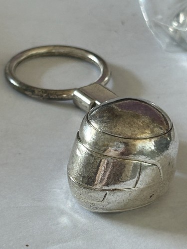 Porte clé ancien casque - porte,