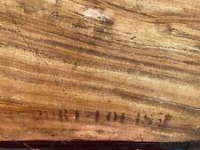 Malle ancienne à fourrures