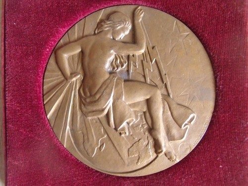 Médaille table - de,