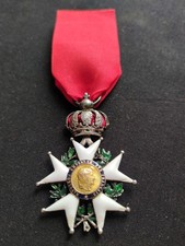 RARE ET BELLE LÉGION D'HONNEUR CHEVALIER SECOND EMPIRE AVEC COURONNE À FLEURONS