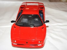 voiture miniature LAMBORGHINI DIABLO SE 30 EDITION SPECIALE 1/18 MAISTO