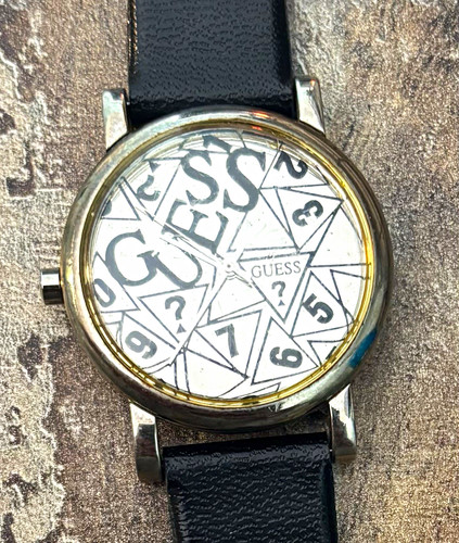 Guess quartz analog wristwatch - quartz,