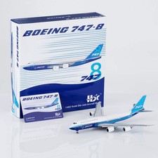 Modèles HX 1/400 Boeing Company B747-8 Bleu "Livrée House" Volets Baissés