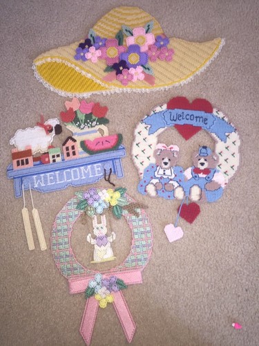 Lot vintage plastic - of, 4