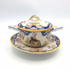 Beurrier en faïence de Desvres à décor de paysanne Vieux Rouen début XXème