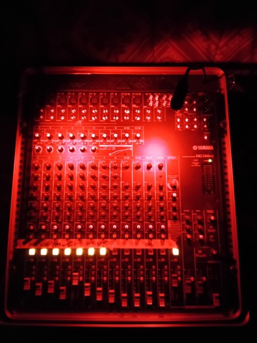 Table mixage analogique - table,