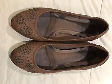 Women's Burberry Tan And