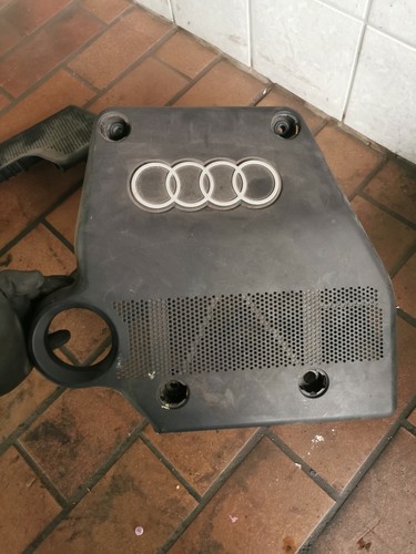 Audi cache moteur - audi,