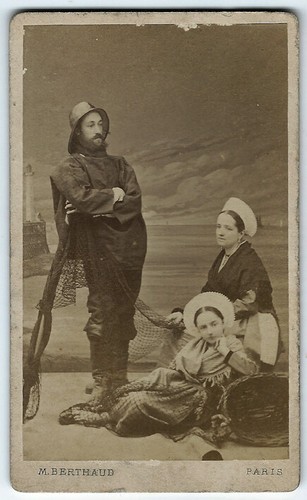 Photo cdv 1880 une famille - une,