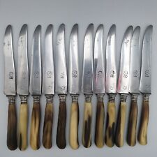 Suite de 12 couteaux de table