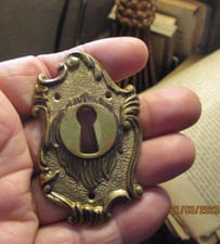 Joli ancien Trou à Clé Bronze Ornement de Meuble Porte Bibliothèque Louis XVI
