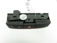 BOUTON DE WARNING 13311979 OPEL ASTRA J phase 1 (01/2010 06/2012) / NE UN67470
