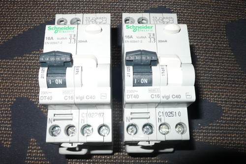 Disjoncteur 21025 differentiel - disjoncteur,