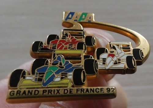 Pin formula one larrousse - pin's, f1