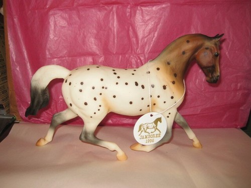 Breyer collectible misty s - breyer,