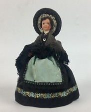  ANCIENNE POUPEE SOUVENIR LE