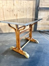 Meuble de métier : Table