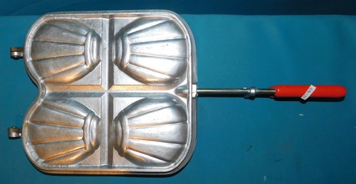 Ancien moule gaufrier coquille - moule,