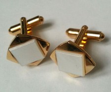 PAIRE DE BOUTONS DE MANCHETTE