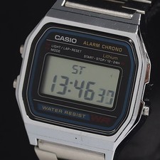 Montre numérique homme Casio Alarm Chrono QZ A158W excellent état