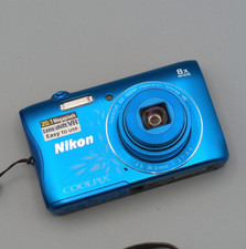 Great Nikon CoolPix S3700 Blue