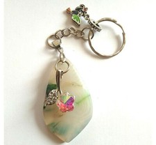 Porte Clé / Bijou de sac Agate blanche verte + Fleur cristal et oiseau des iles