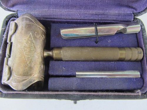 Ancien rasoir mécanique