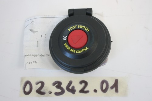 Commande pédale pour - À,