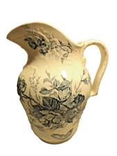 Broc en faïence  début