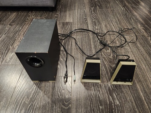 Altec lansing powered audio - lansing,