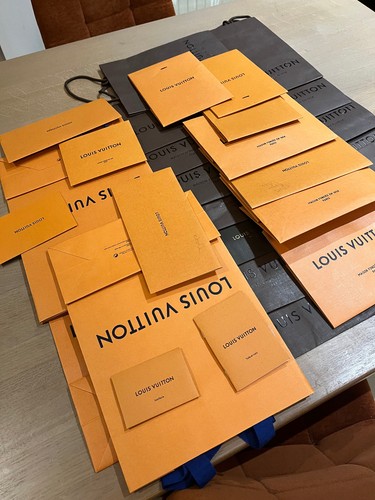 Vuitton sachets feutres - sachets, de